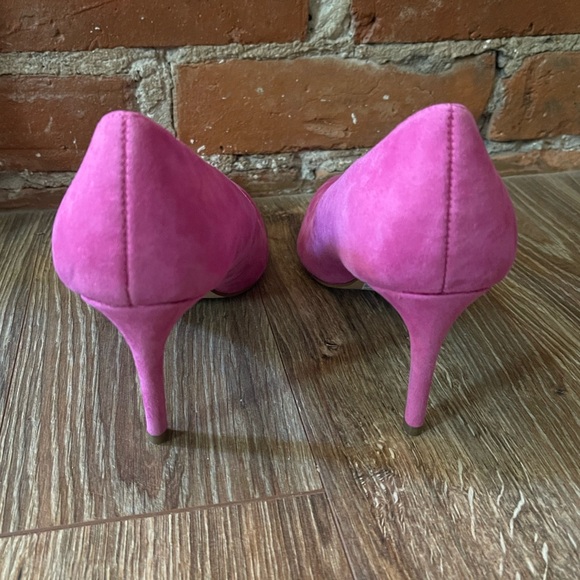 Ann Taylor Suede Pointy Toe Straight Heel Pumps - Picture 5 of 7